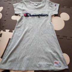 【ともネェ様専用】Champion 半袖ワンピース グレー 120cmのサムネイル