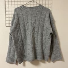 Dazy グレー ケーブル編み ニット Mのサムネイル