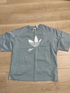 アディダス　Ｔシャツのサムネイル