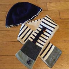 ☆ ハグオーワー  キッズサイズマフラー&ニット帽セット ☆のサムネイル