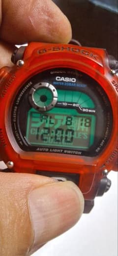 電池新品☆CASIO G-SHOCK DW-9000 シャア専用 ガンダム - メルカリ