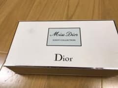 Miss  Dior  香水  セット  ミニボトルのサムネイル