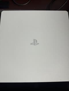 PS4 本体　ソフト5点のサムネイル