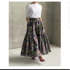 sheTokyo ミッシェルフラワーのサムネイル