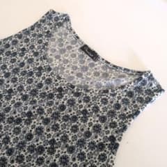 花柄 ノースリーブ カットソー Lサイズ（未使用）のサムネイル