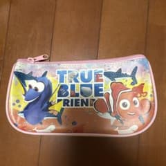 ドリーとニモのキャラクターポーチのサムネイル
