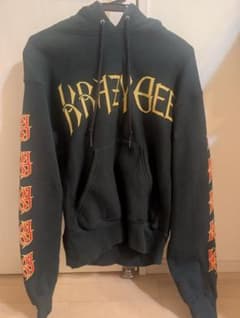 KRAZY BEE （正規品）プルオーバーパーカーのサムネイル
