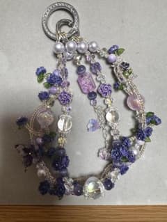 あ*9様 ハンドメイド ビーズストラップ パープル系のサムネイル