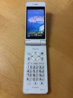 docomo P-smart P-01J ガラホ ホワイト ケーブル付 - メルカリ