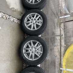 195/65R15 スタッドレスタイヤ　ホイールセットのサムネイル
