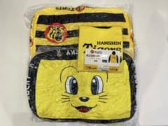 GIGO限定　阪神タイガース バイカラー パーカー もちもちクッション3点セット