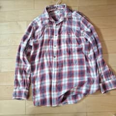 UNIQLO メンズ チェック柄 長袖シャツ レッド系のサムネイル