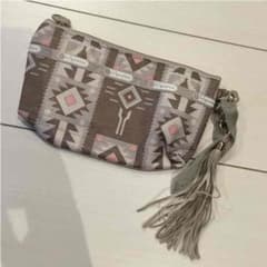未使用品□■LeSportsac〜ネイティブ柄ポーチのサムネイル