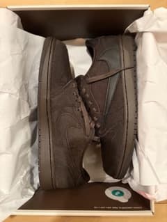 Travis Scott × Nike Air Jordan 1 Low OGのサムネイル