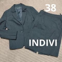 スーツ 上下セットのサムネイル