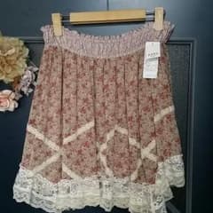 ✴値下げ✴新品タグ付き✴axes✴レース切り替え花柄ギャザースカートのサムネイル