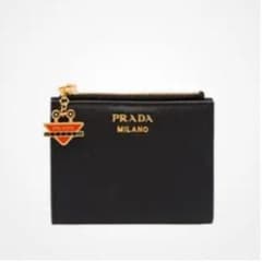 PRADA サフィアーノ　財布　ロボットチャームのサムネイル