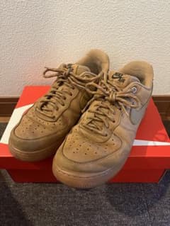 Nike Air Force 1 ブラウンのサムネイル