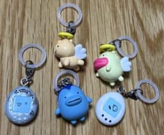 バンダイ たまごっち めじるしチャーム 5種セット アナザーカラーver.のサムネイル