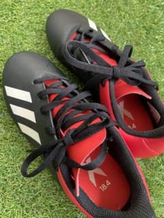 【美品】adidas 21.5サッカーシューズ スパイク黒/赤のサムネイル