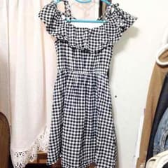 【あかり様専用】レトロガール ギンガムチェック オフショルダーワンピースのサムネイル