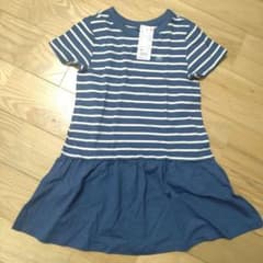 新品　ユニクロ　半袖　ワンピース　130のサムネイル