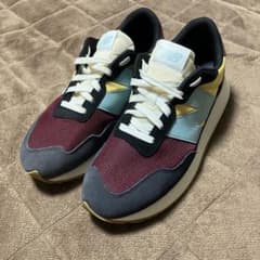 New Balance 237 マルチカラー スニーカー　28cmのサムネイル