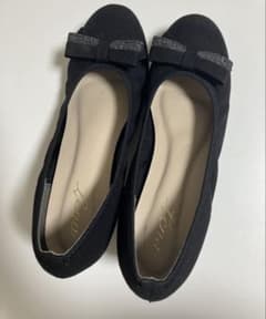 リボン付き黒パンプス　 Lサイズのサムネイル
