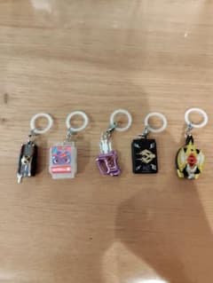 仮面ライダー　めじるしアクセサリー 5種セットのサムネイル