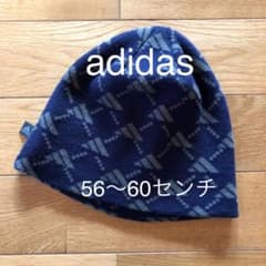 adidasニット帽のサムネイル