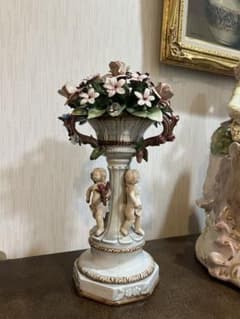 イタリア　カポディモンテ　陶花　オブジェ　天使　置物 イタリア カポディモンテ 陶花 オブジェ 天使 置物 - メルカリ