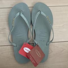 havaianas ビーチサンダル カーキ ビジュー付きのサムネイル