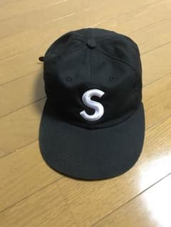早い者勝ち！シュプリーム キャップのサムネイル