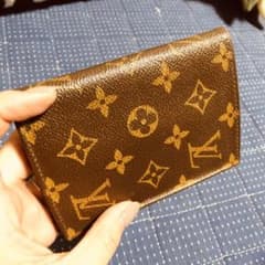 大将さま専用。ありがとうございますルイ・ヴィトン お財布 訳あり②のサムネイル