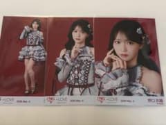 LOVE 野口衣織 劇薬中毒 歌唱衣装② コンプ - メルカリ