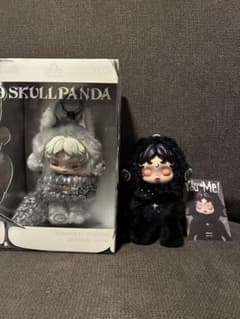 SKULLPANDA × XG ぬいぐるみペンダント Darkness - メルカリ
