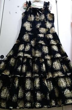 ピンクハウス 黒にマーガレットブーケ柄 段々ワンピース お直し有り