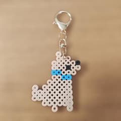 犬　アイロンビーズ　キーホルダーのサムネイル