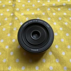 Canon EF-M 22mm F2 STM 単焦点レンズのサムネイル