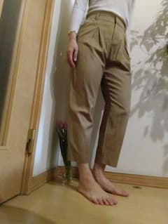 ベージュパンツ│M│無印良品のようなさらっとしたパンツのサムネイル