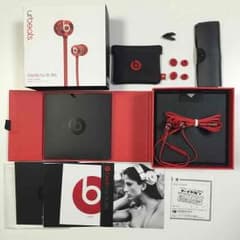 19日 トランポリン様専用 中古 正規品 urbeats レッドです。のサムネイル