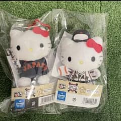 【C賞、D賞】侍ジャパン×サンリオカラビナ付きマスコットプレイヤー、応援ver.のサムネイル
