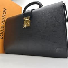 ルイヴィトン エピ セルヴィエット フェルモワール ビジネスバッグ レザー ルイヴィトン ダレスバッグ 鍵付 エピ セルヴィエット フェルモワール