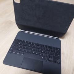 美品iPadPro12.9用Magic Keyboard ３〜６世代 USキーのサムネイル