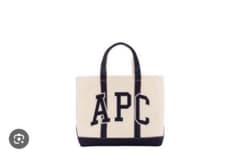 GAP × A.P.C. アーペーセー ロゴ トートバッグのサムネイル