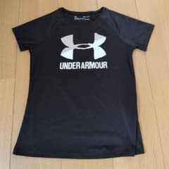 UNDER ARMOUR ブラック Tシャツ YLGのサムネイル