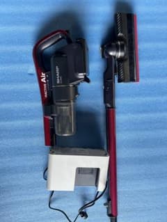 SHARP 充電式　コードレス掃除機のサムネイル