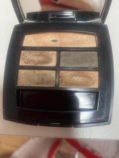 CHANELアイシャドウ レベージュパレットルガールインテンスのサムネイル