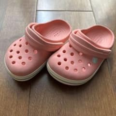 Crocs ピンク サンダルのサムネイル