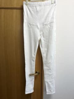 【美品】ユニクロ マタニティパンツ ホワイトのサムネイル